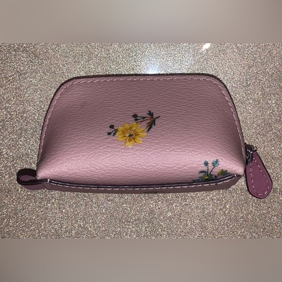 Coach Lipstick 💄 Holder (Pink with Floral Print) - Picture 3 of 15